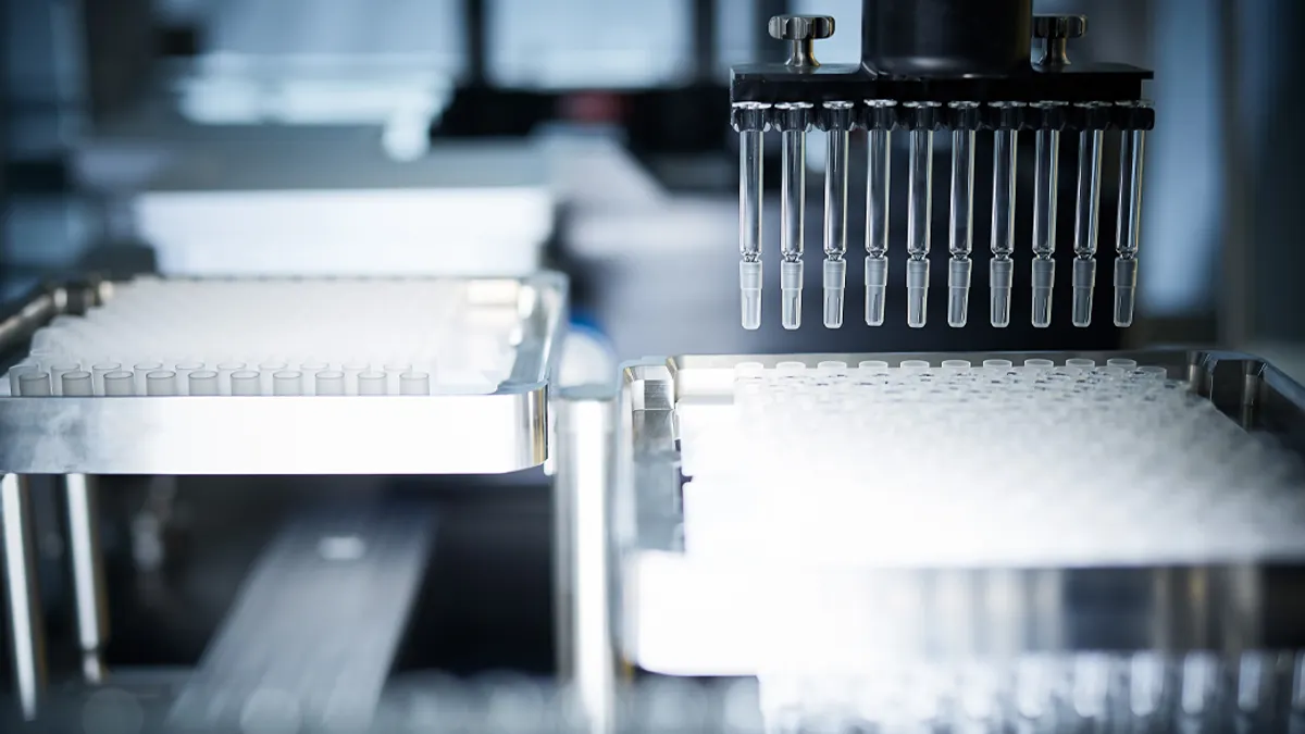 Lab production line of syringes