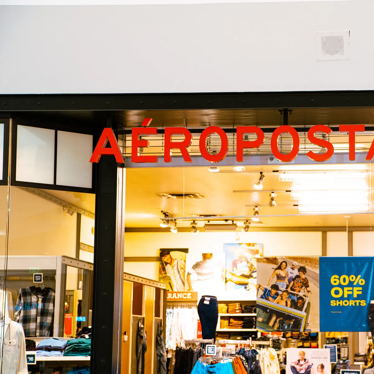 Forever 21 is Closing Stores—Including Grapevine Mills! 🛍️💔 We told you  earlier this week that Forever 21 at Grapevine Mills is closing, and now we  know it's part of a larger wave, image size:1200x1200