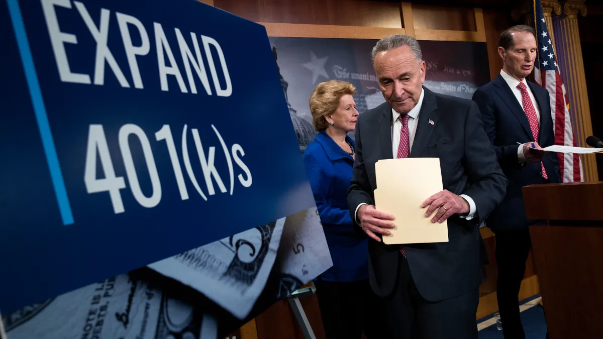 Senators Debbie Stabenow, Chuck Schumer and Ron Wyden hold press conference on 401(k) plans.