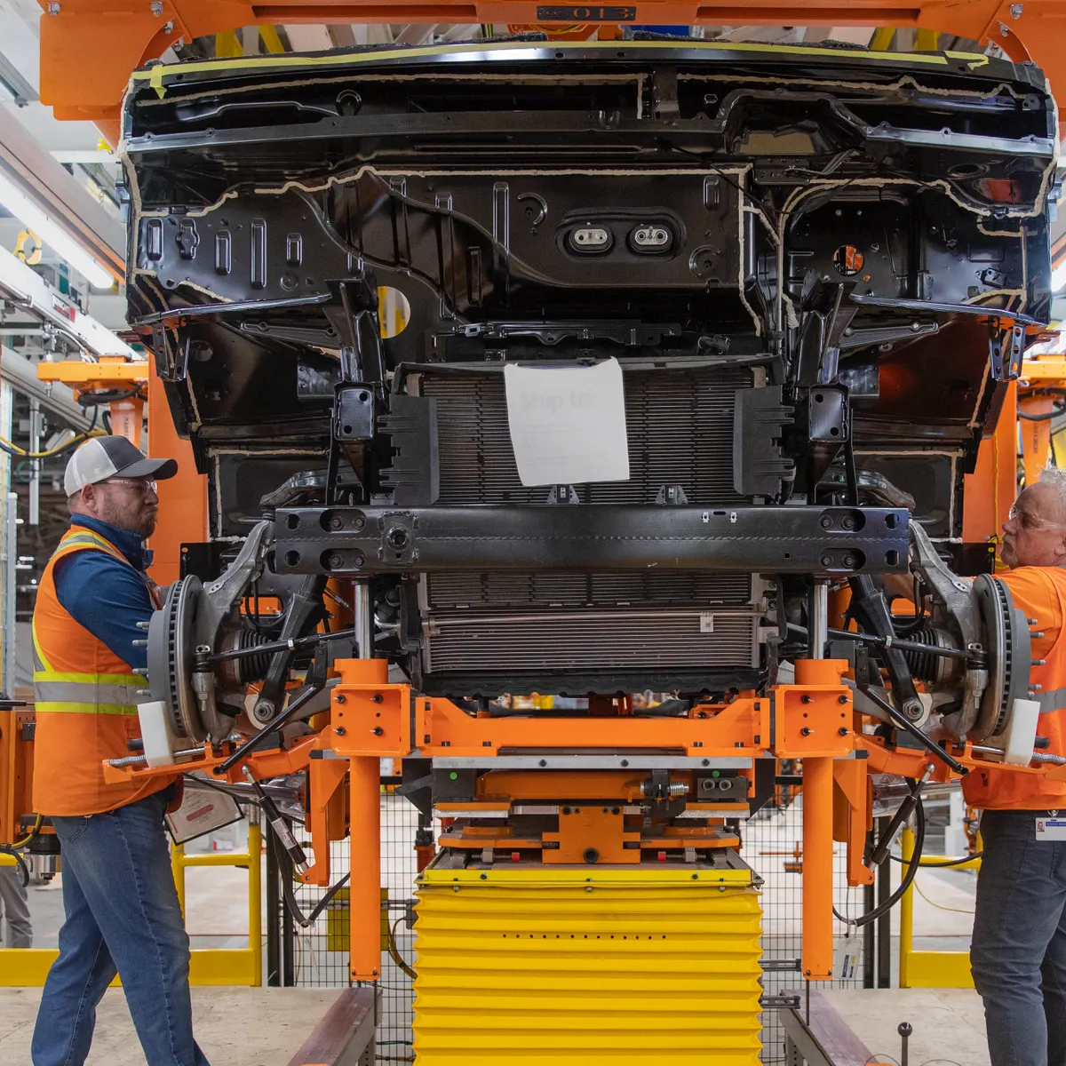 wardsauto.com - Eric Walz - Canada's auto sector faces existential challenges in 2026