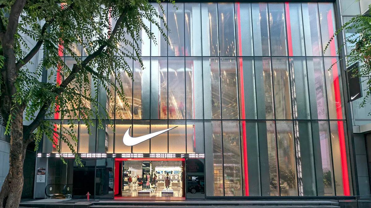 Nike store guangzhou china hotsell