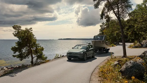 Volvo EX60 Accessory Towing