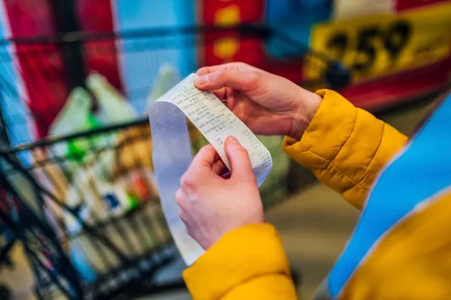 4 key numbers that highlight the stress grocery consumers are facing