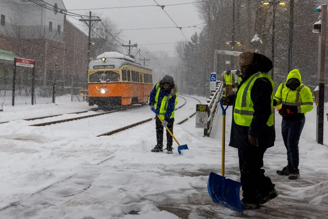 Massachusetts shifts clean energy funds to help heat homes this winter