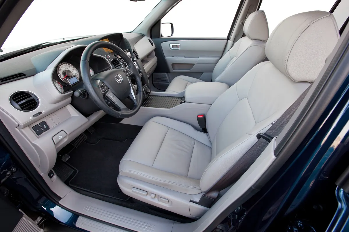 The interior of the 2015 Honda Pilot