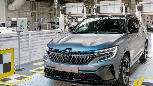 Renault Austral Production Palencia Spain