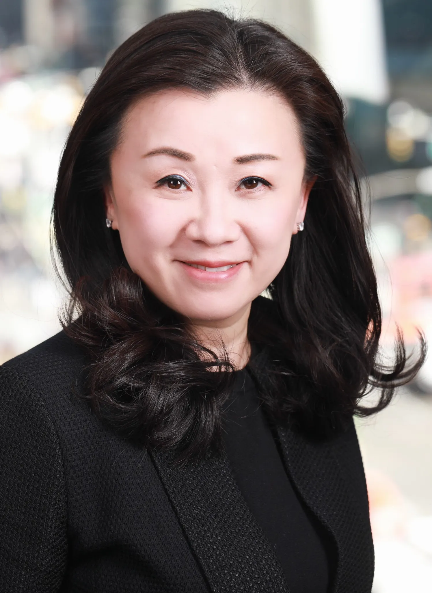 Wendy Cai-Lee headshot
