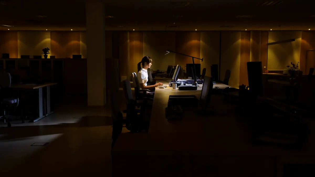 Header image for "Why CFOs Should Be Cautious About 'Quiet Hiring'"