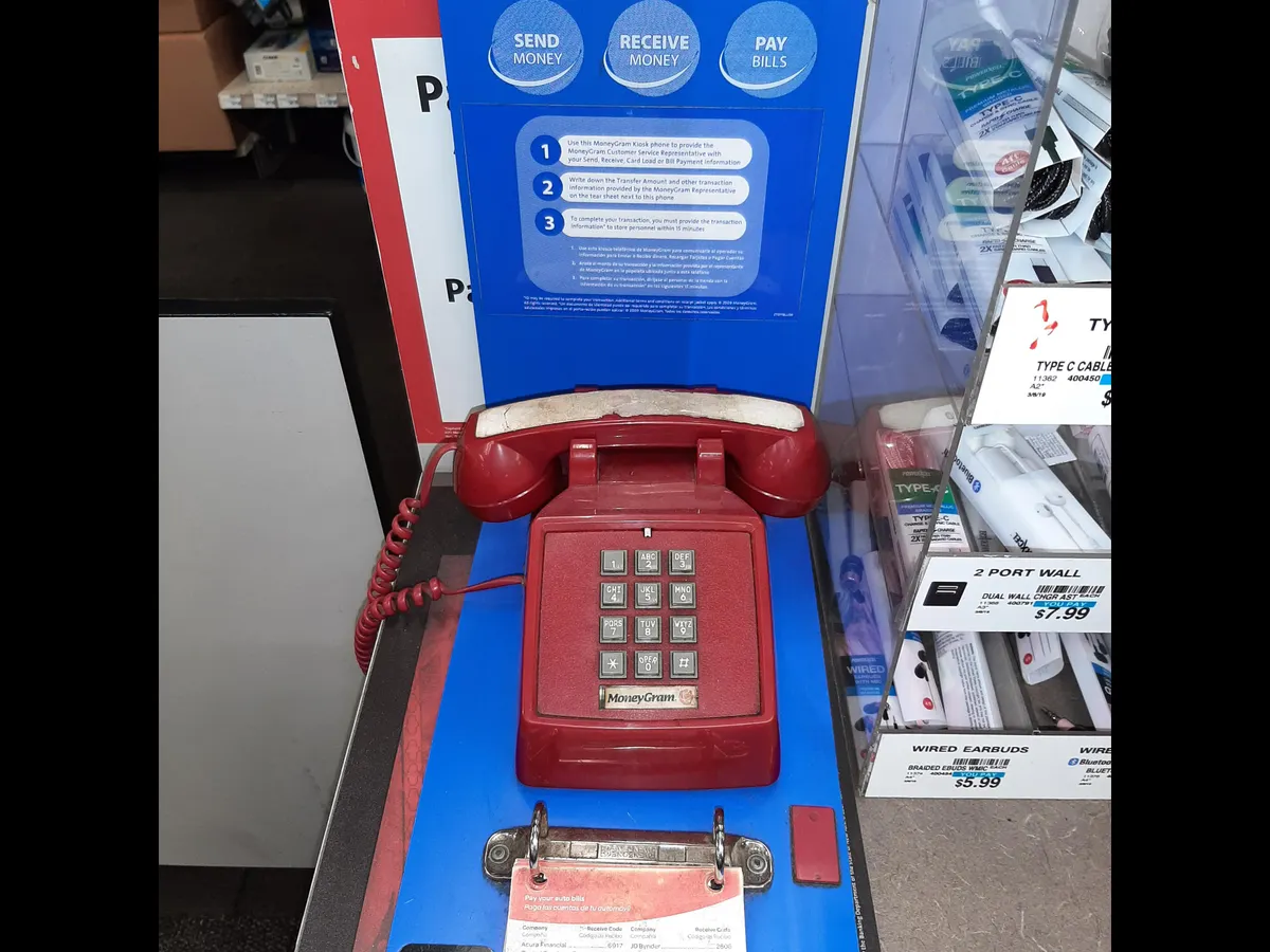 Wyre ties to new MoneyGram crypto-cash services | Payments Dive