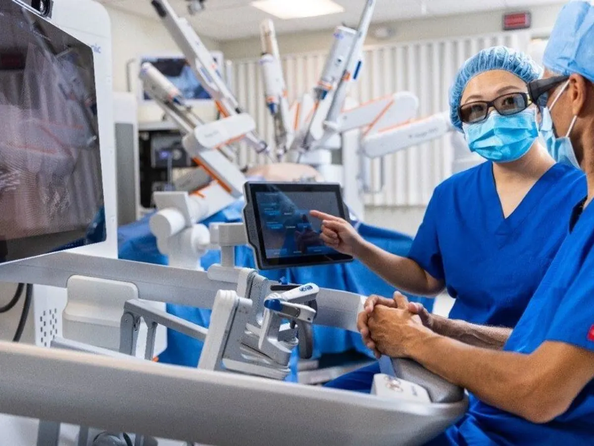 Intuitive's challengers continue to advance | MedTech Dive