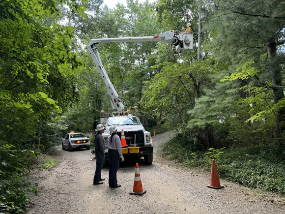 Michigan regulators order reliability improvements for Consumers, DTE