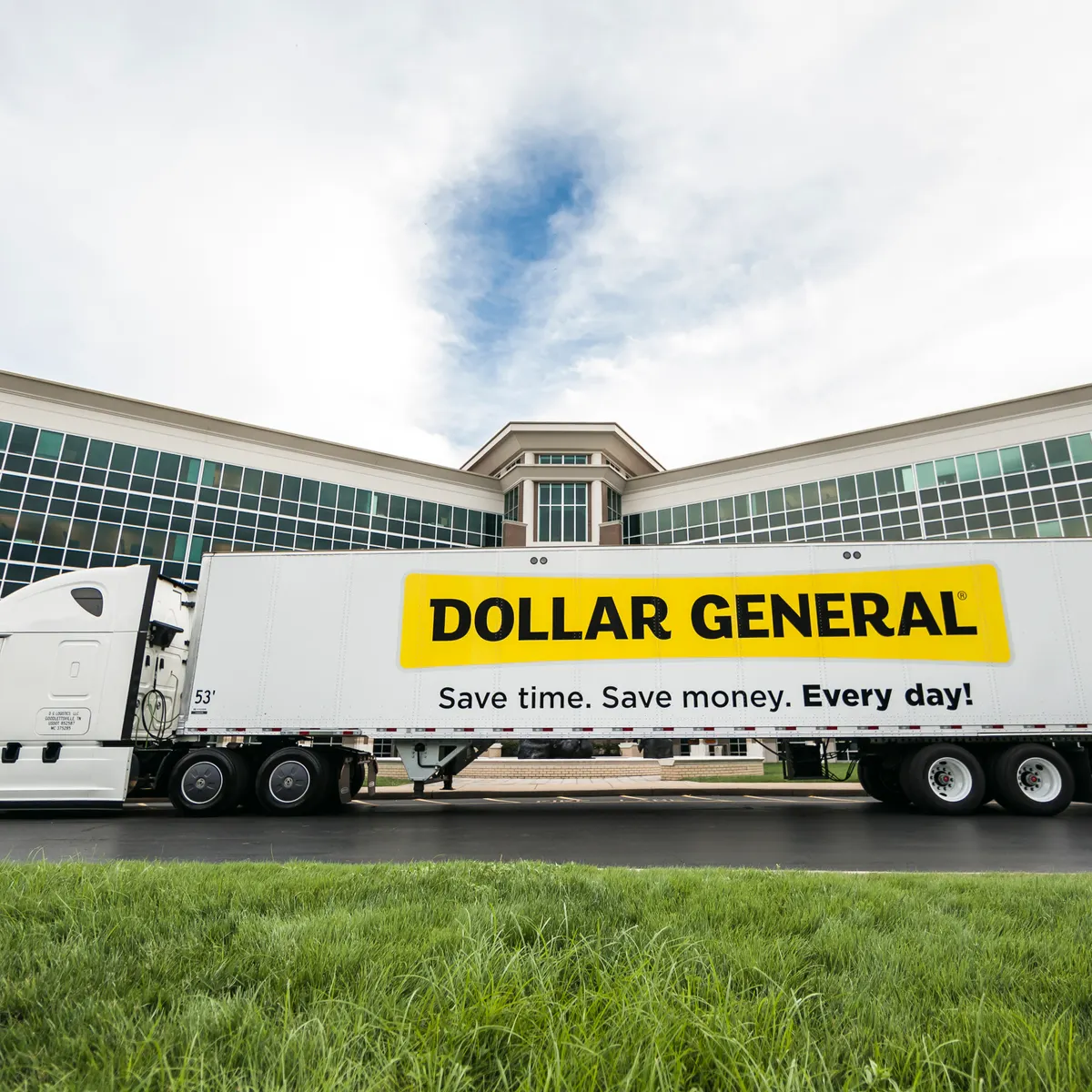 Dollar General opens first dual distribution center