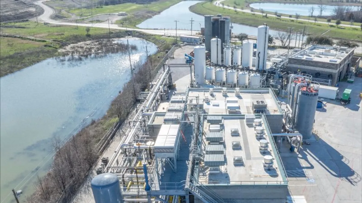 Aerial view of a WM landfill gas facility in Texas