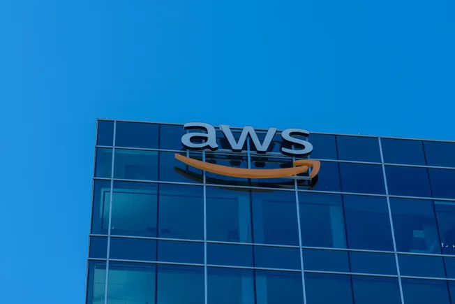 AWS revenue jumps 20% to $33B in third quarter