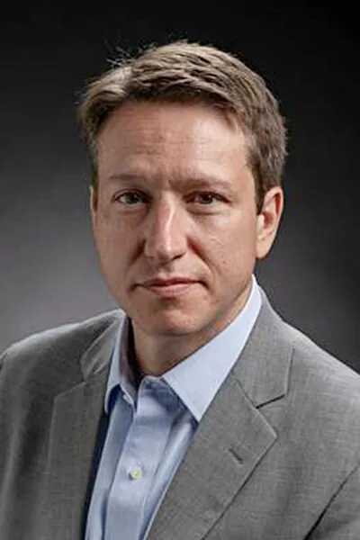 Headshot of Derek Owens, general counsel at Caterpillar