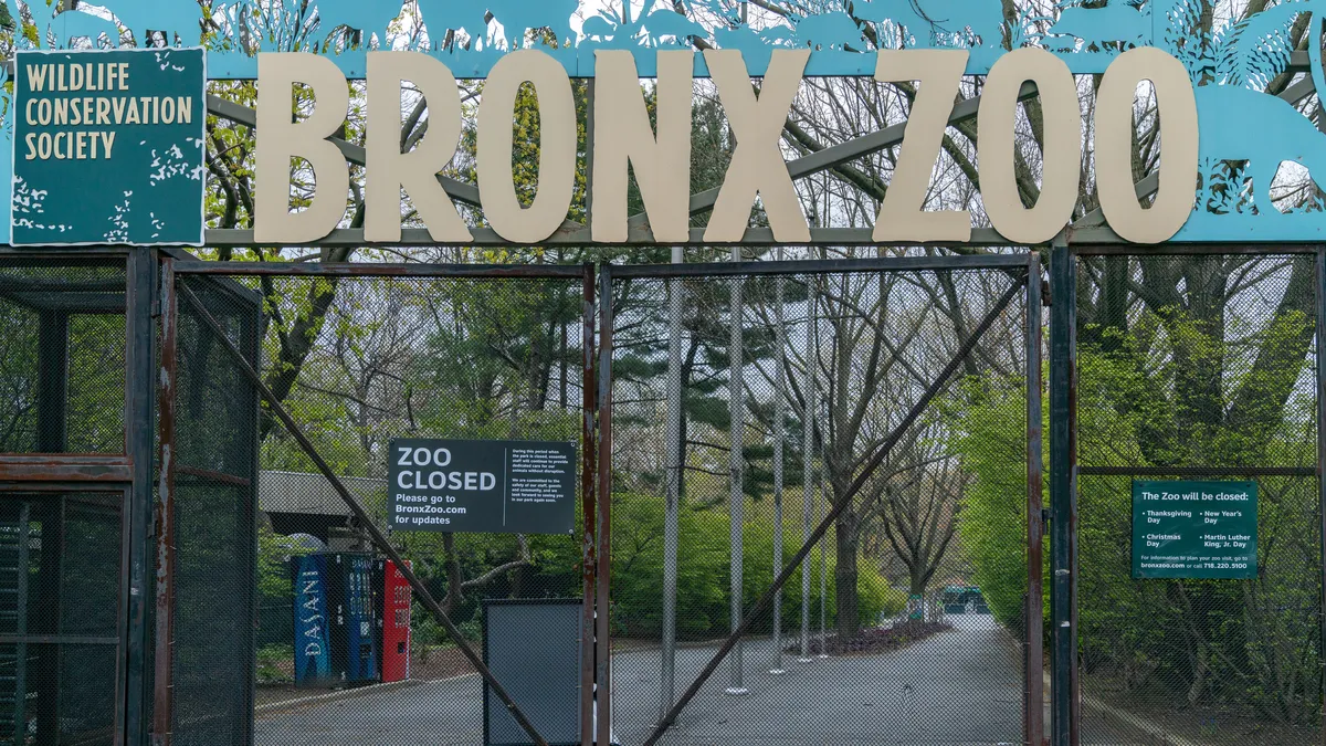 The main entrance of the Bronx zoo in New York City.