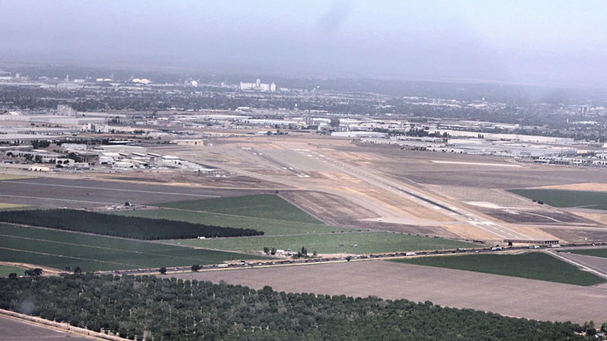 Airport in Stockton, CA near Forward Landfill