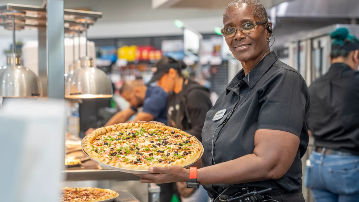 A Pilot foodservice employee.