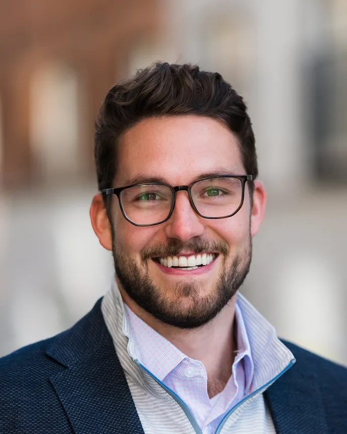 A headshot of Parker Mundt