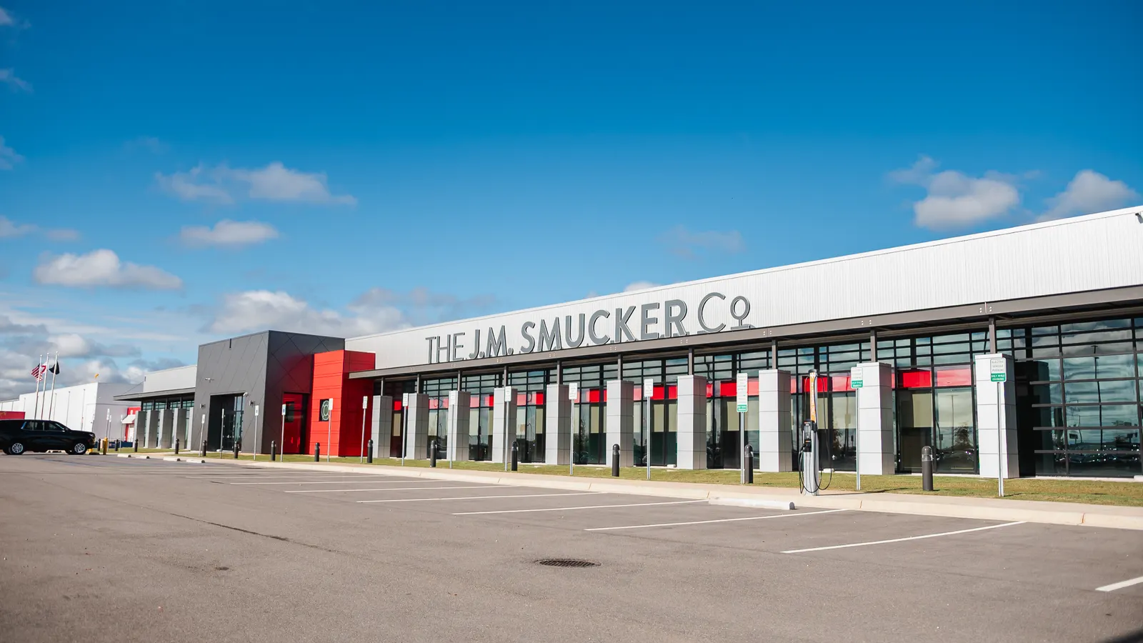 JM Smucker snags Hershey exec as SVP of operations, supply chain