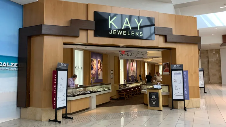 Signet Jewelers delivers ‘quality’ quarter, raises full-year outlook