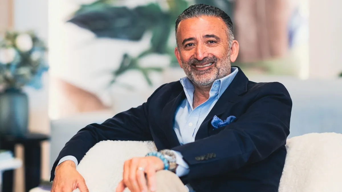 A headshot of CEO Arash Azarbarzin