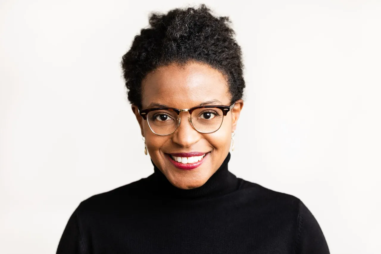Headshot of Lisa Dyson on a white background