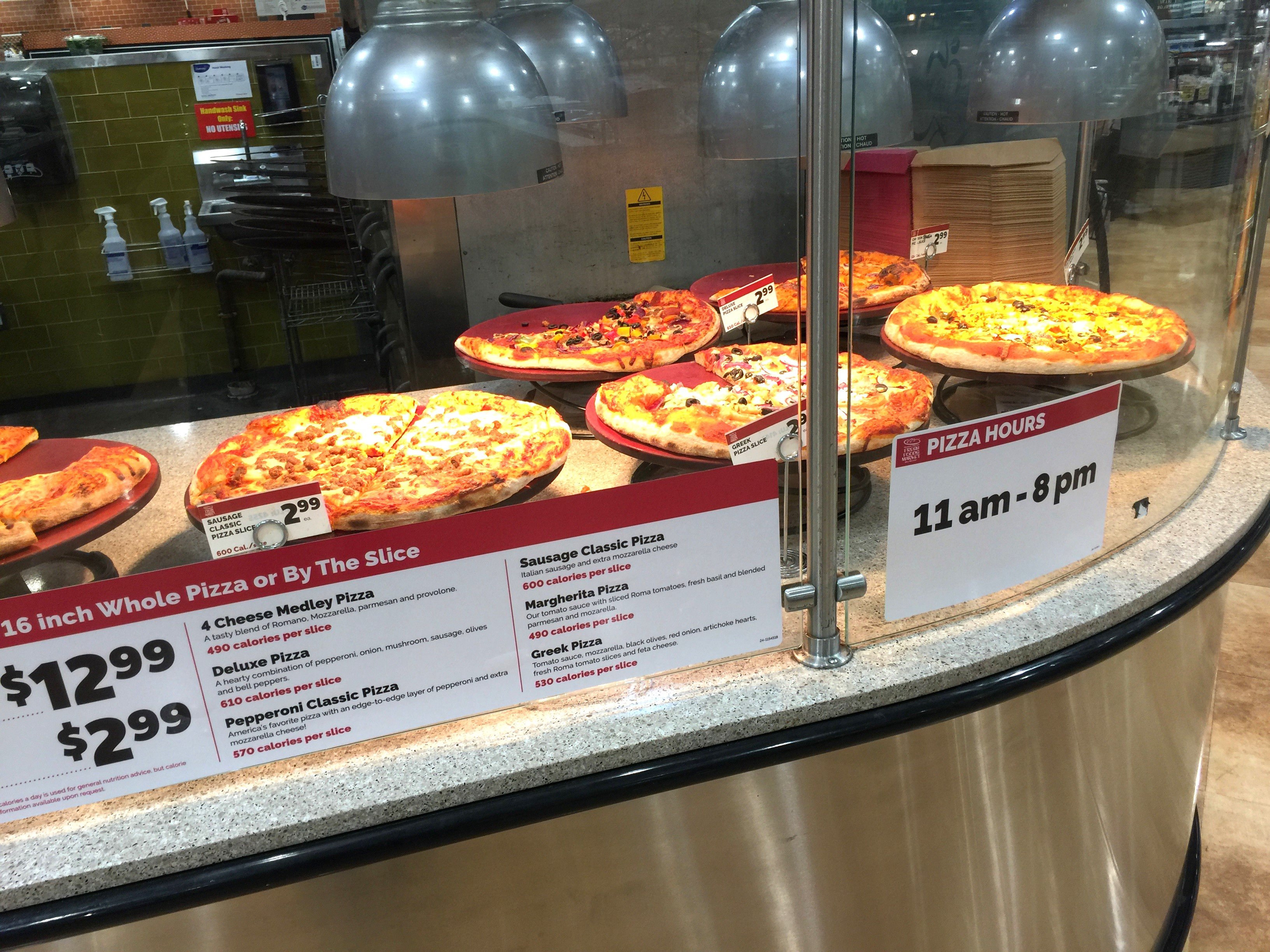  Pizza display in grocery store