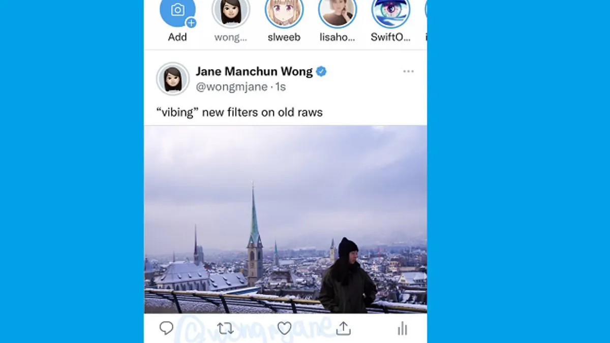 Tweet image format