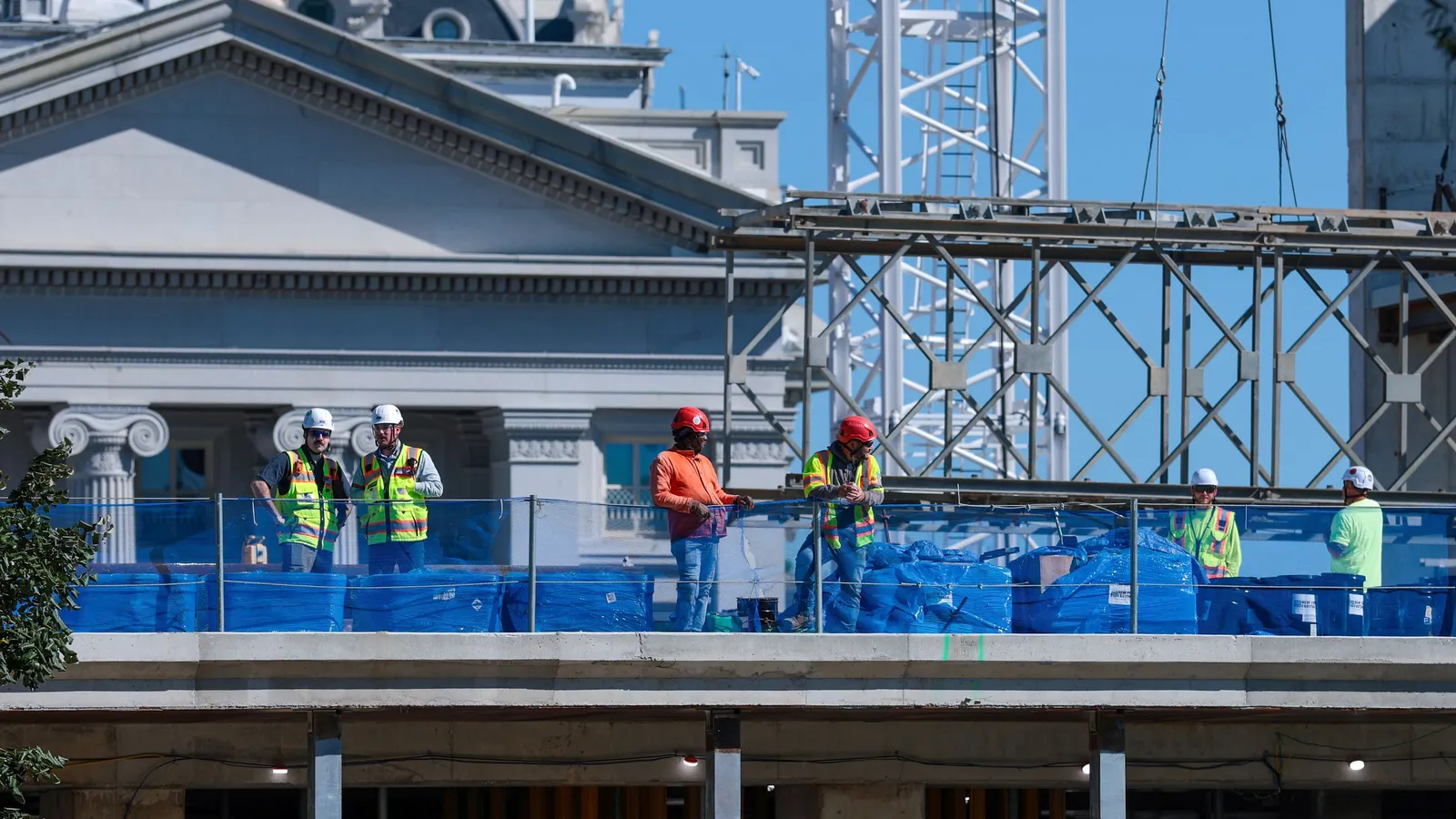 Foreign-Born Labor Drives U.S. Craft Worker Growth as Demographics Shift
