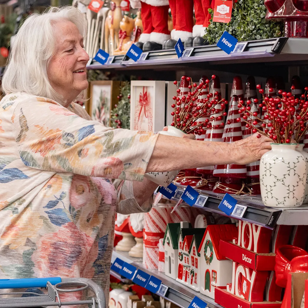 Walmart debuts longer Black Friday, Cyber Monday sales events