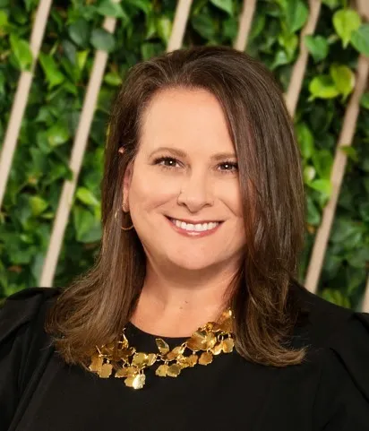 Devina Rankin headshot, Former Waste Management CFO