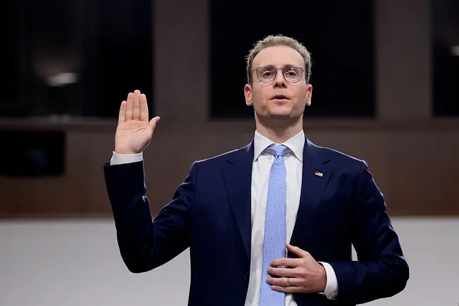 Senate confirms FDIC’s Hill, CFTC’s Selig