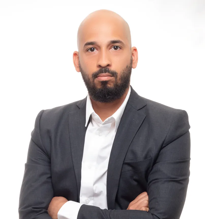 Professional photo of Luis Gil Abinader