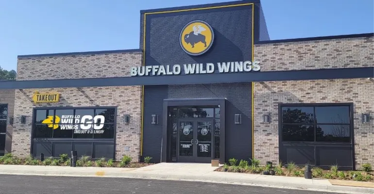 Inspire Brands debuts first Buffalo Wild Wings Go, Jimmy John’s co-branded restaurant