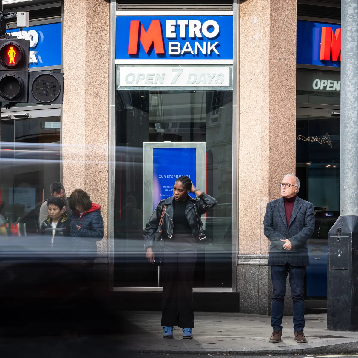 Kraken decries crypto de-banking amid Metro Bank ban | Banking Dive
