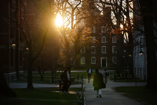 ‘Evidência poderoso’ Harvard não atende aos padrões de credenciamento, dizem os federais