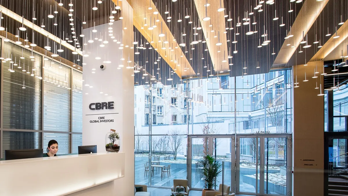 A CBRE office space featuring an 8,000 square meter showroom and laboratory in the heart of the 17th arrondisement in France.