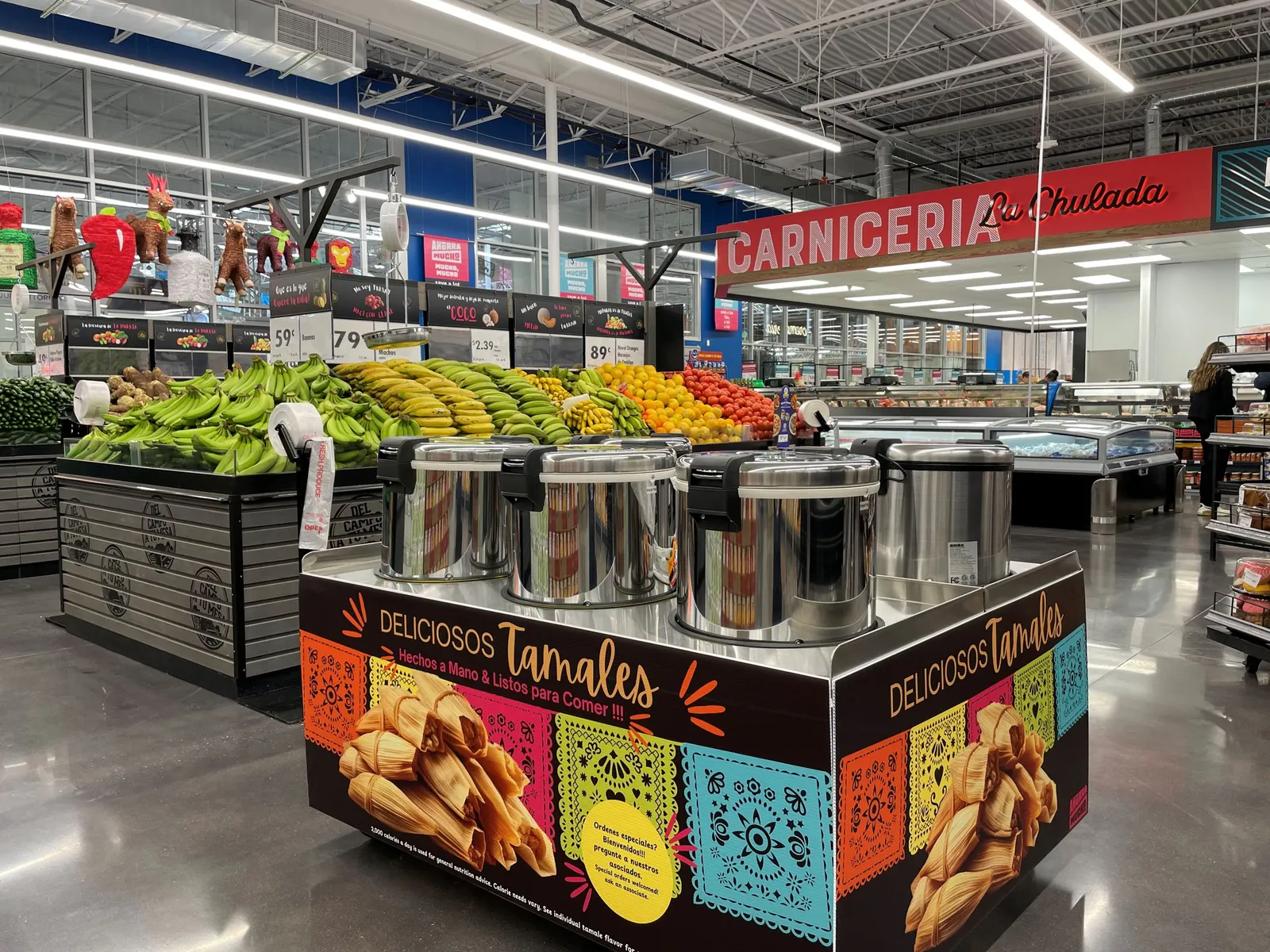 Hot tamales foodservice offering inside a Hispanic grocery store