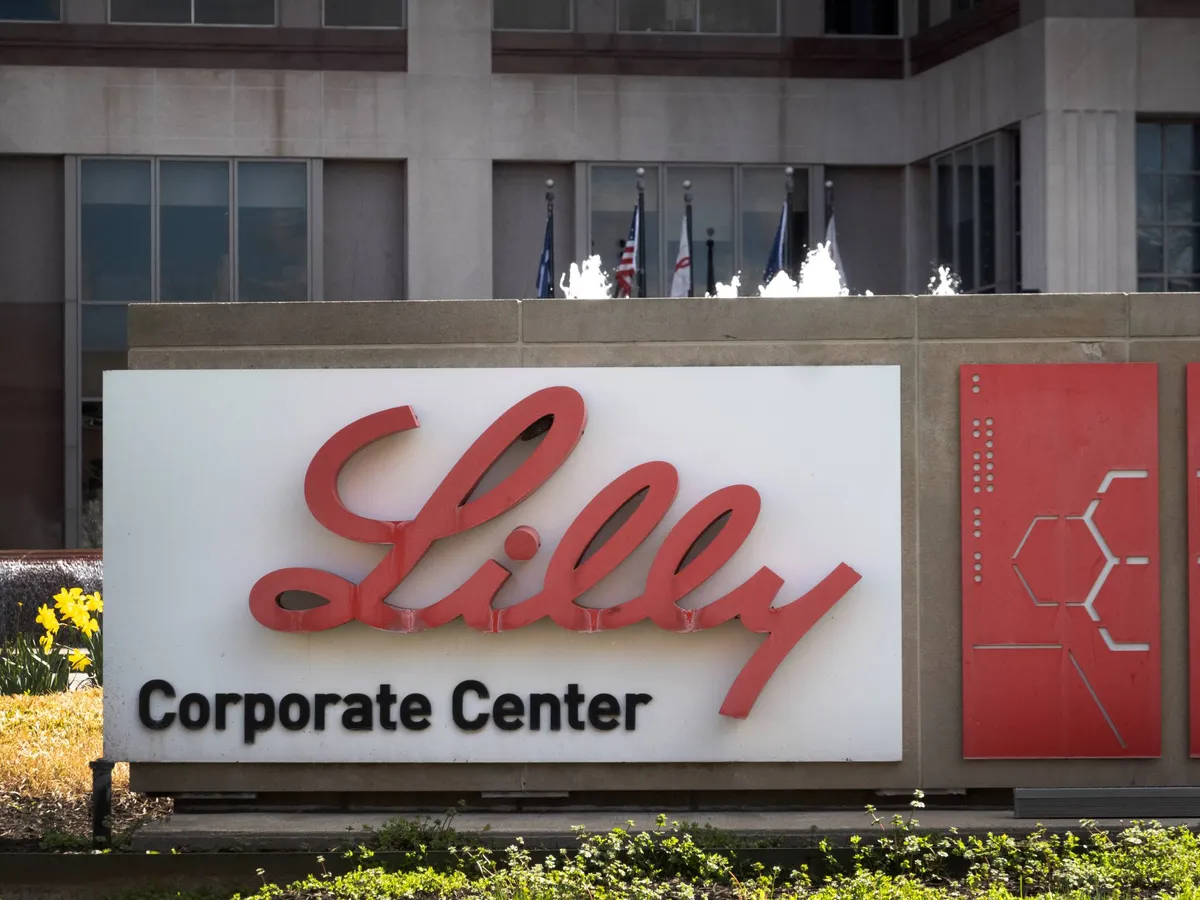 eli lilly glp-1 stock analysis Lilly's Surge Dwarfs Abbott's Steady Device Growth With 54% Revenue Jump Eli Lilly vs Novo Nordisk: