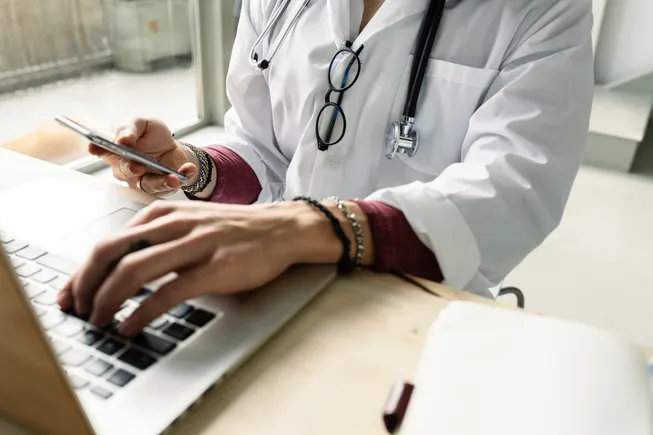 Physicians want compensation boost from AI productivity gains: survey