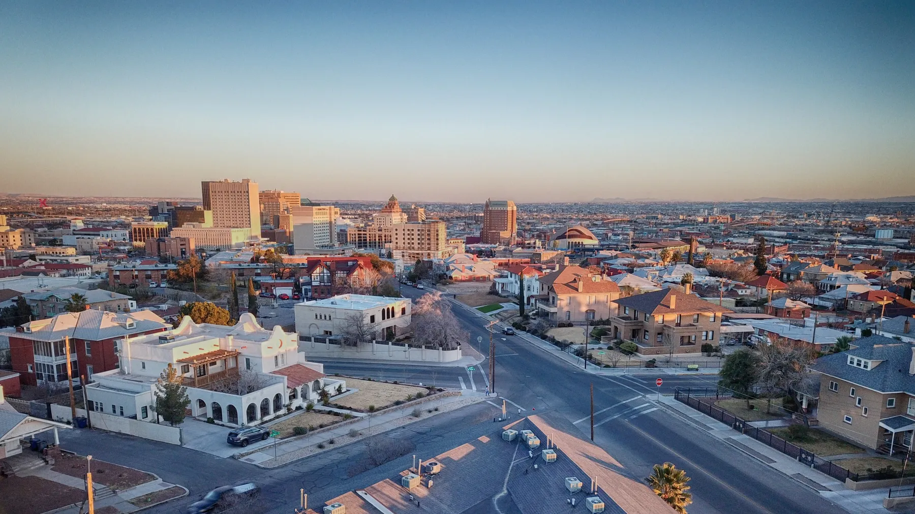 El Paso, Texas city skyline