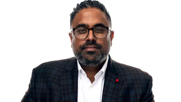 Professional photo of Shan Jegatheeswaran