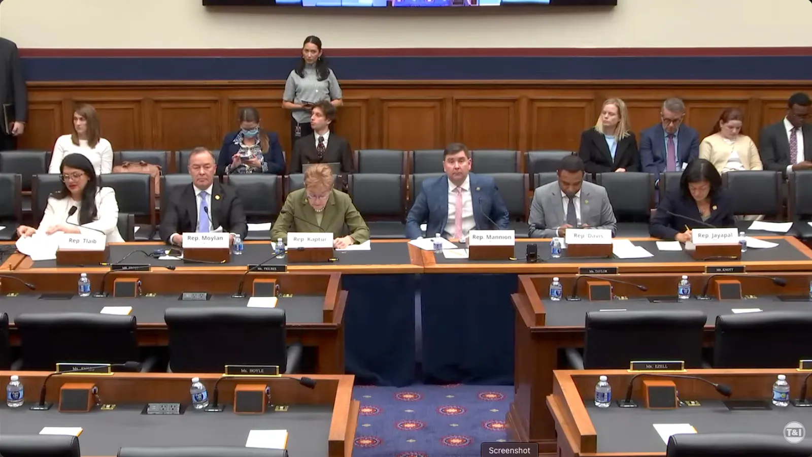 House committee agrees to $580B surface transportation legislation