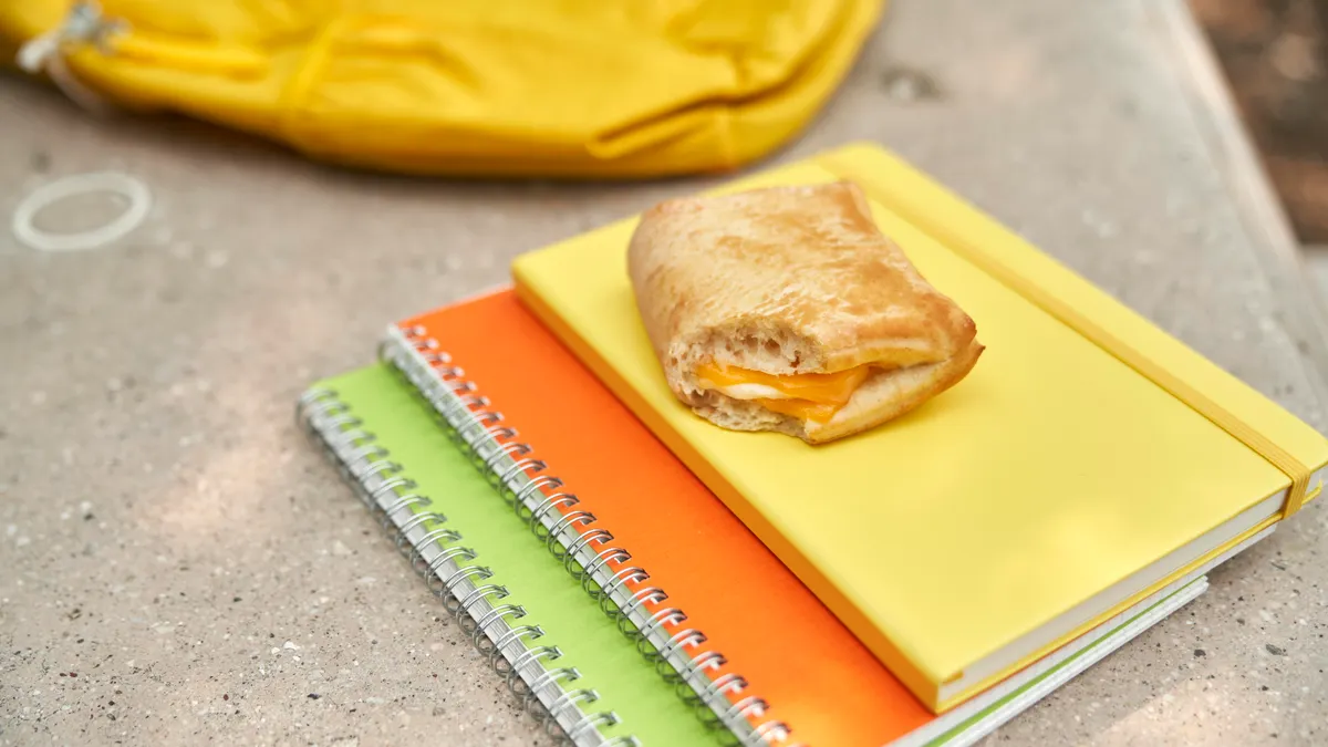 Deliwich, Nestle, Hot Pockets,