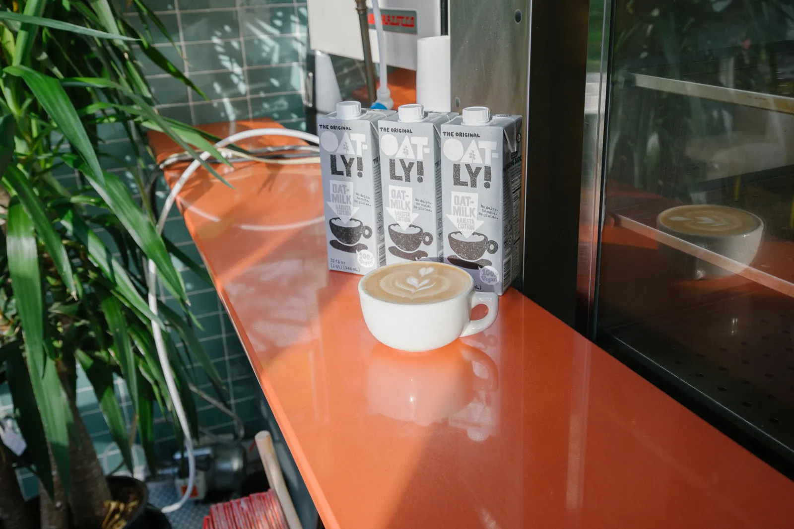 Oatly foodservice agreement