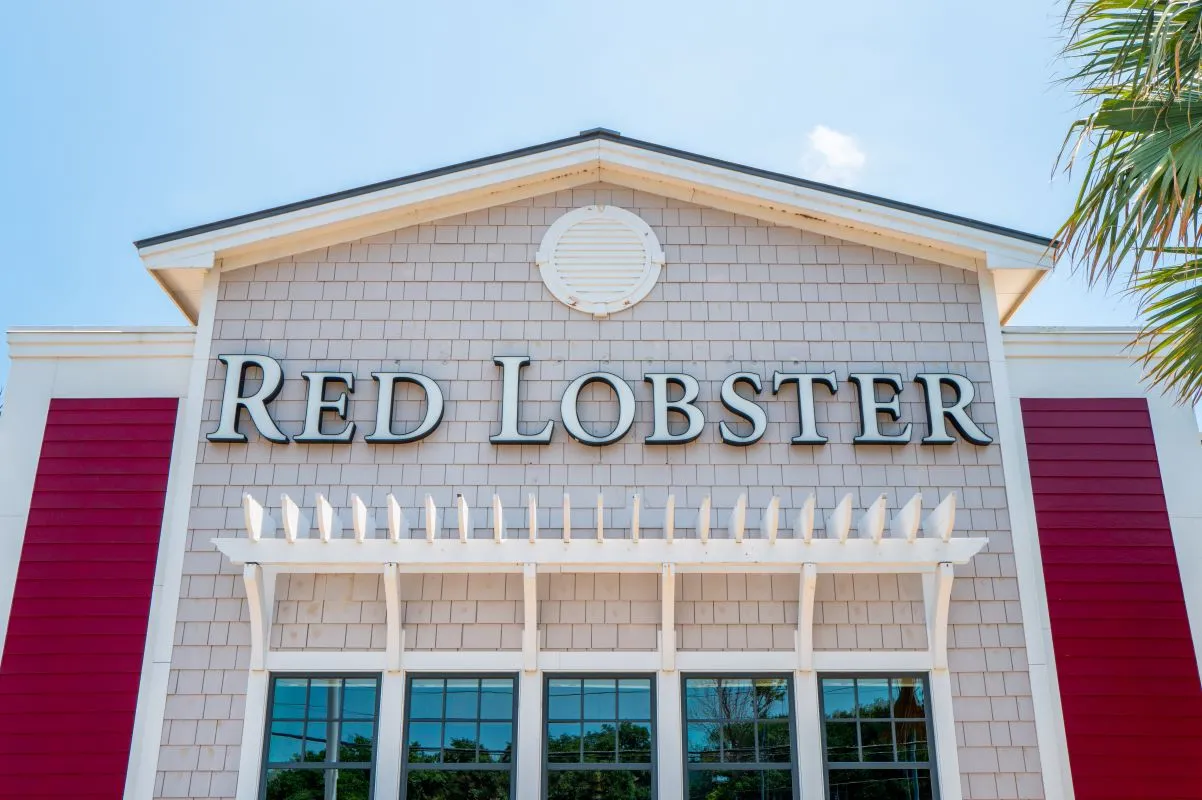 An image of a white and red building with Red Lobster signage on the front.