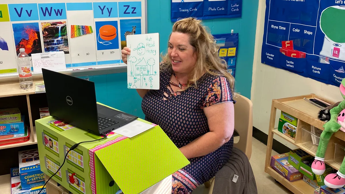 An elementary teacher in the Bastrop Independent School District leads a virtual lesson.