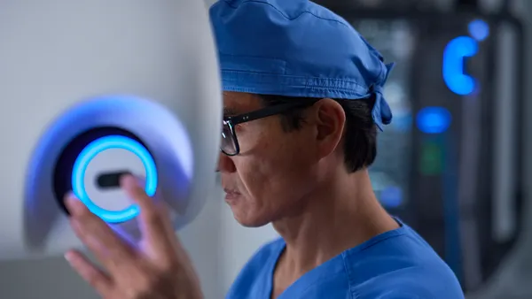 Intuitive da Vinci robot surgeon