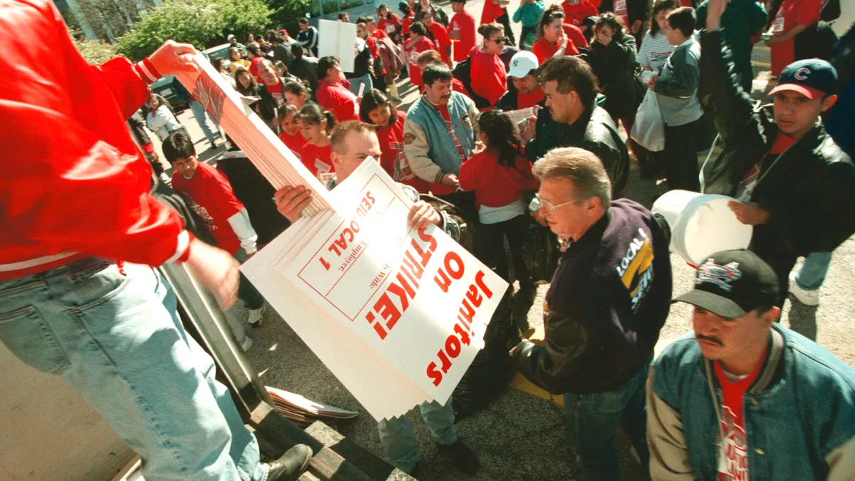 Strike: Janitors for Justice 2000